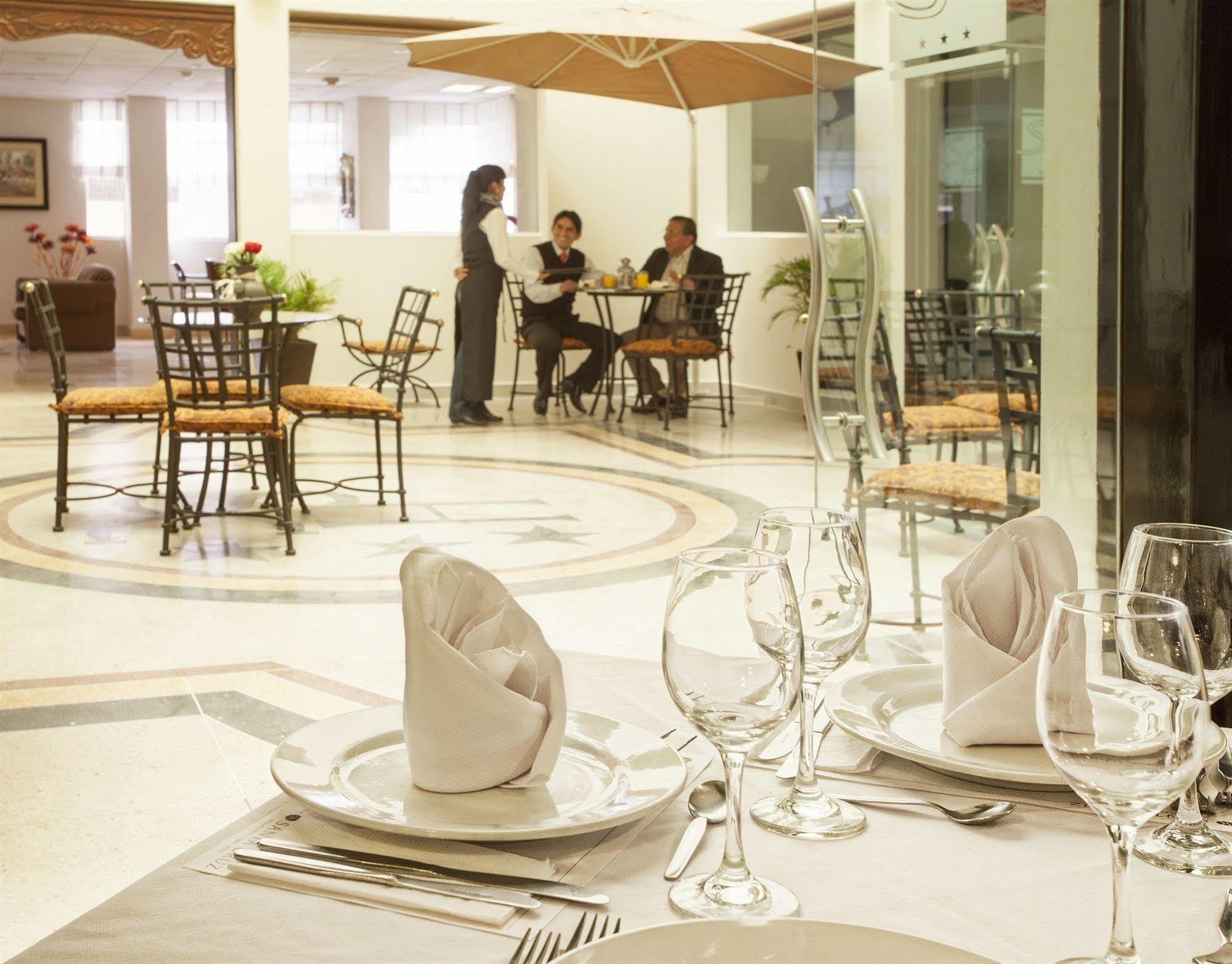 Hotel Santa Cruz 3*